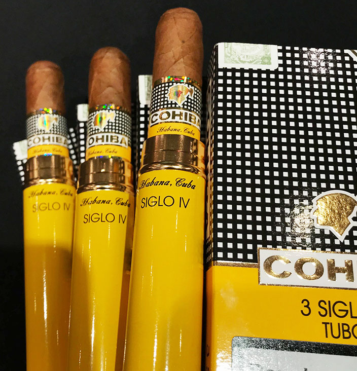 COHIBA SIGLO IV A/T 15 Cigars (5 packs of 3 Cigars)