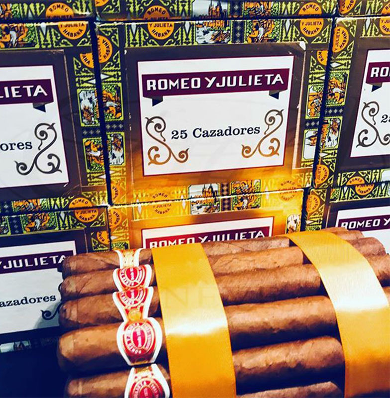 ROMEO & JULIETA CAZADORES 25 Cigars